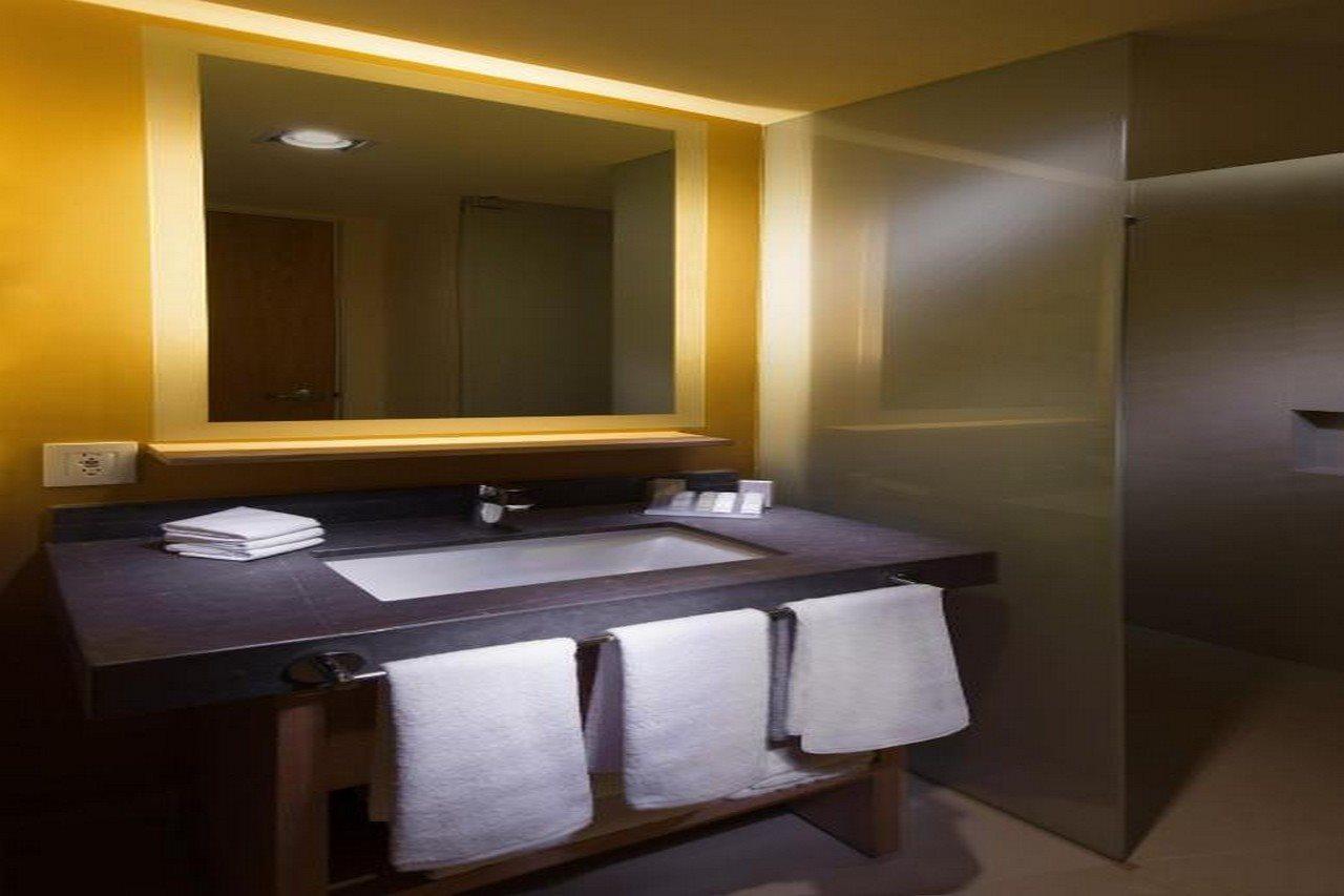 Hilton Garden Inn Monterrey Airport Villa Juarez  Exterior photo