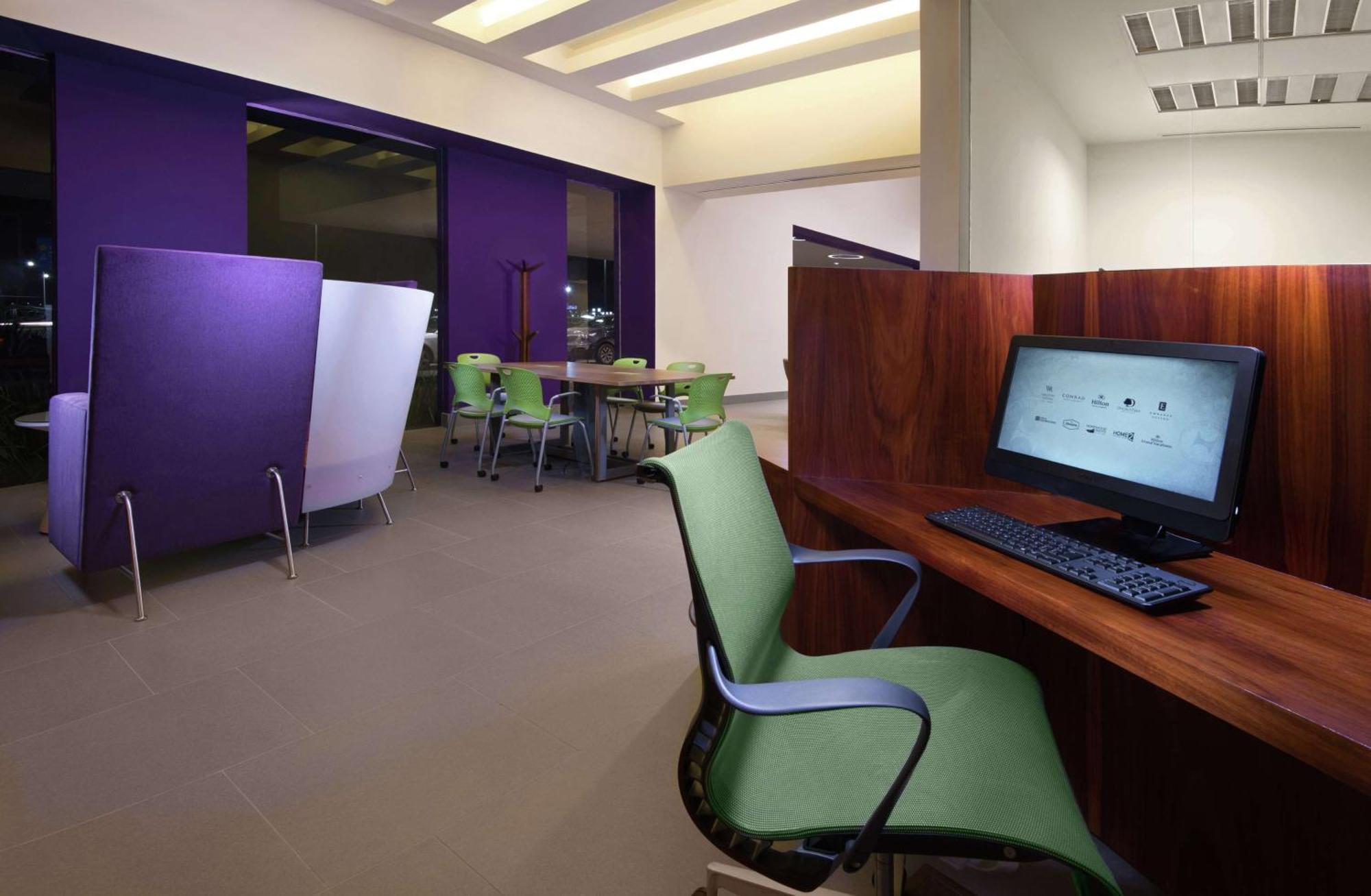 Hilton Garden Inn Monterrey Airport Villa Juarez  Exterior photo