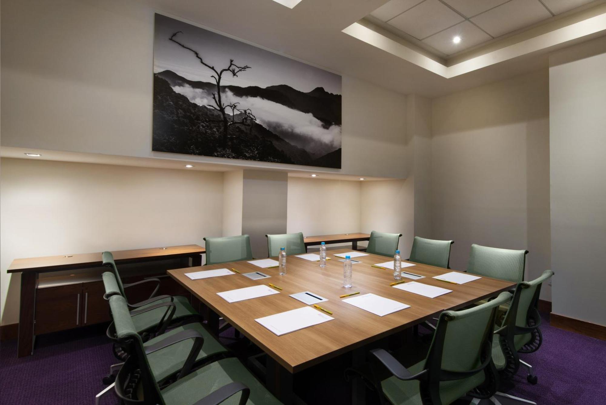 Hilton Garden Inn Monterrey Airport Villa Juarez  Exterior photo