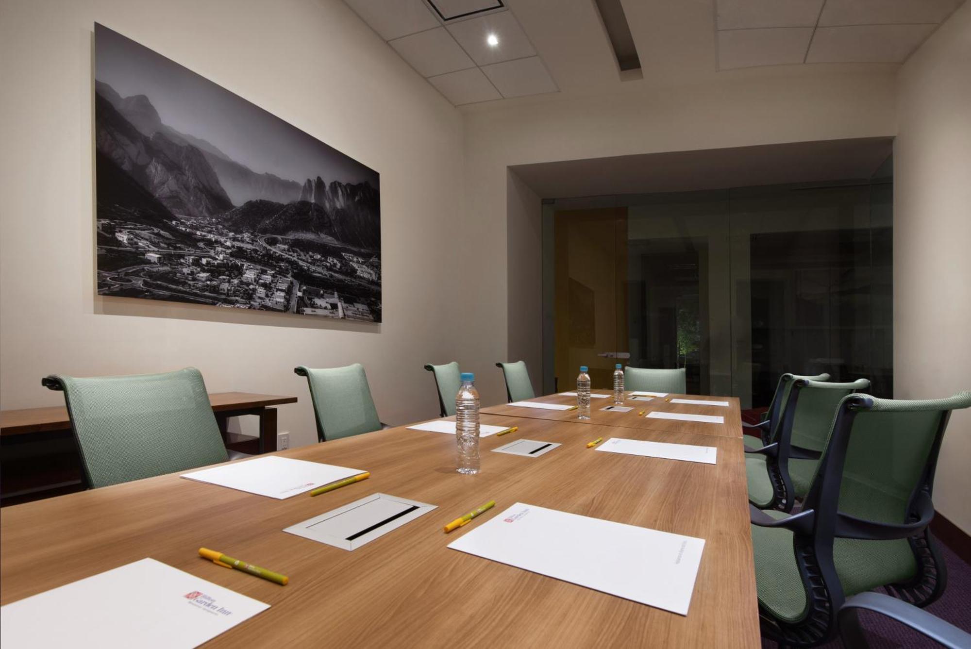 Hilton Garden Inn Monterrey Airport Villa Juarez  Exterior photo